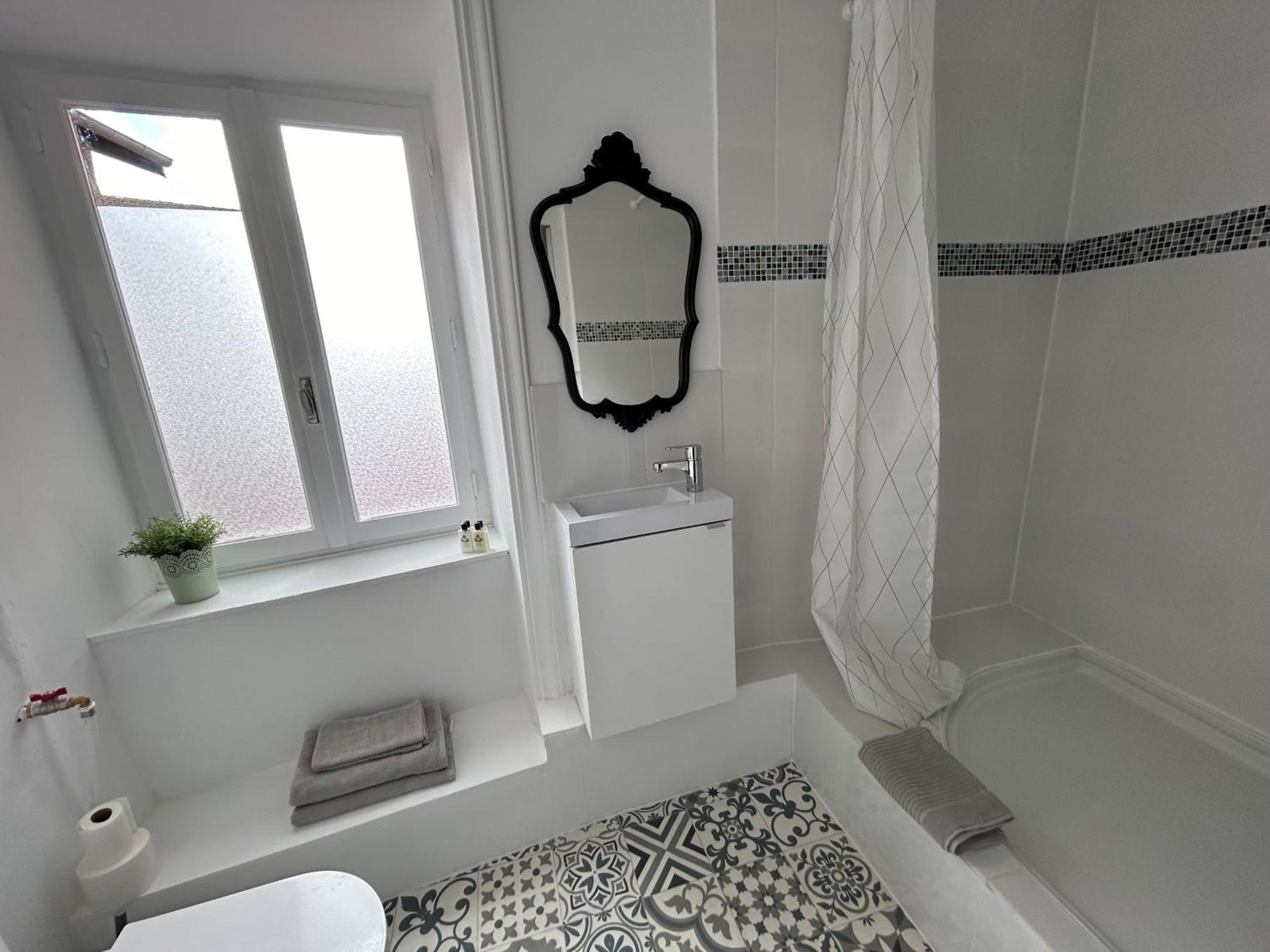 Appartement Cosy Charme Ancien Thizy-les-Bourgs Exteriör bild