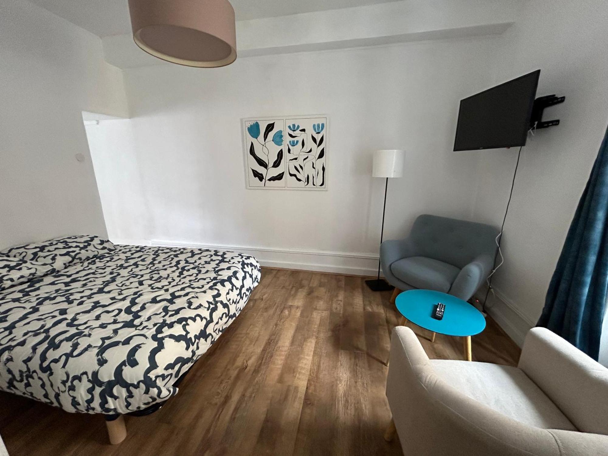 Appartement Cosy Charme Ancien Thizy-les-Bourgs Exteriör bild